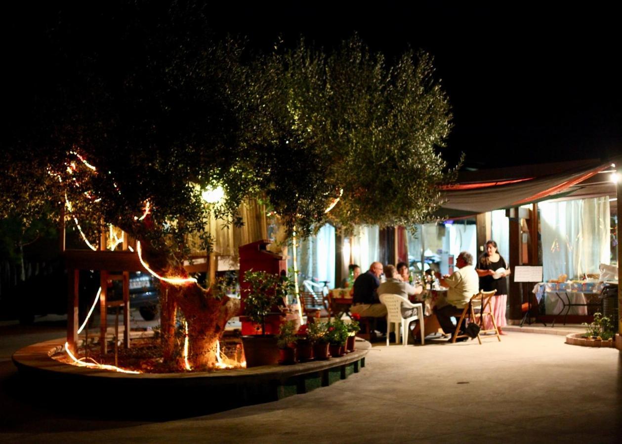 Music House A Castellana Grotte Confinante Via Per Turi 500M Dalle Grotte Buitenkant foto