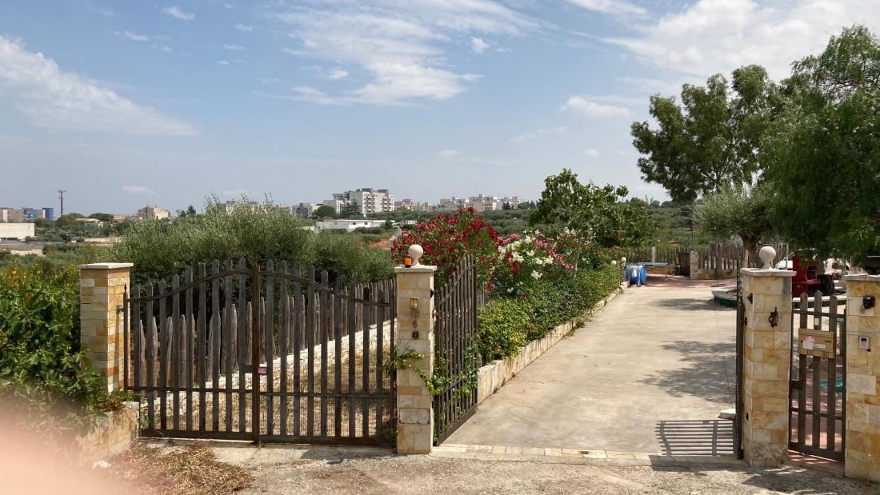 Music House A Castellana Grotte Confinante Via Per Turi 500M Dalle Grotte Buitenkant foto