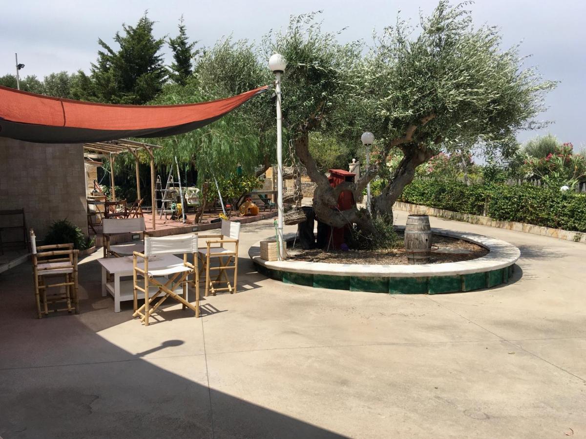 Music House A Castellana Grotte Confinante Via Per Turi 500M Dalle Grotte Buitenkant foto